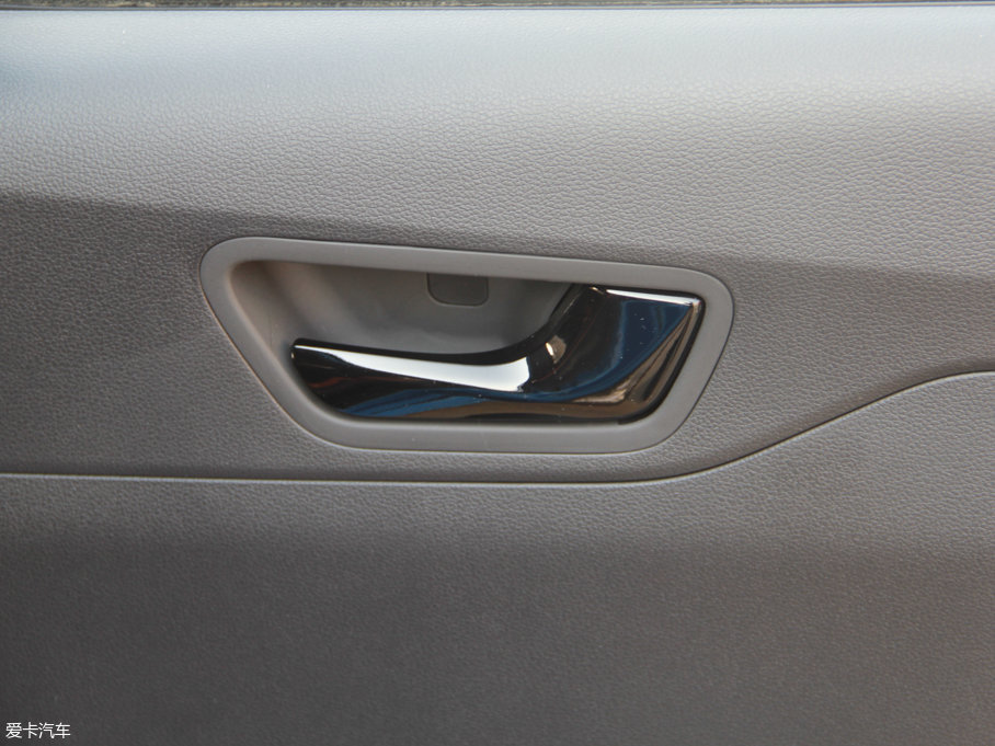 2017{RV 1.4L Ԅӻ V