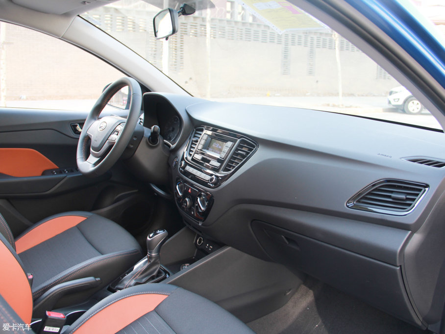 2017{RV 1.4L Ԅӻ V