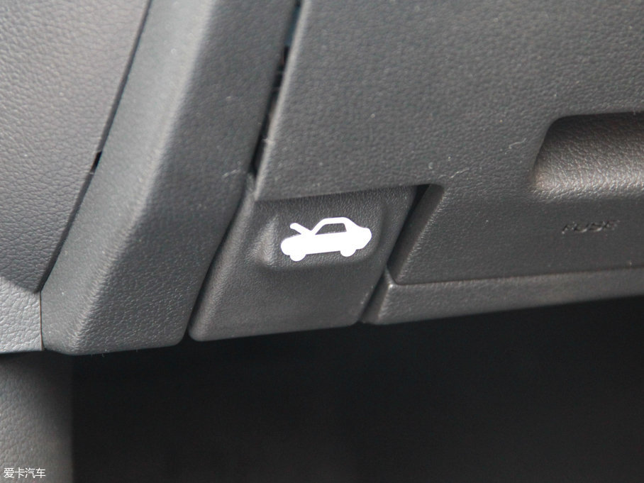 2017{RV 1.4L Ԅӻ V