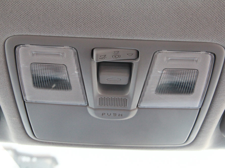 2017{RV 1.4L Ԅӻ V