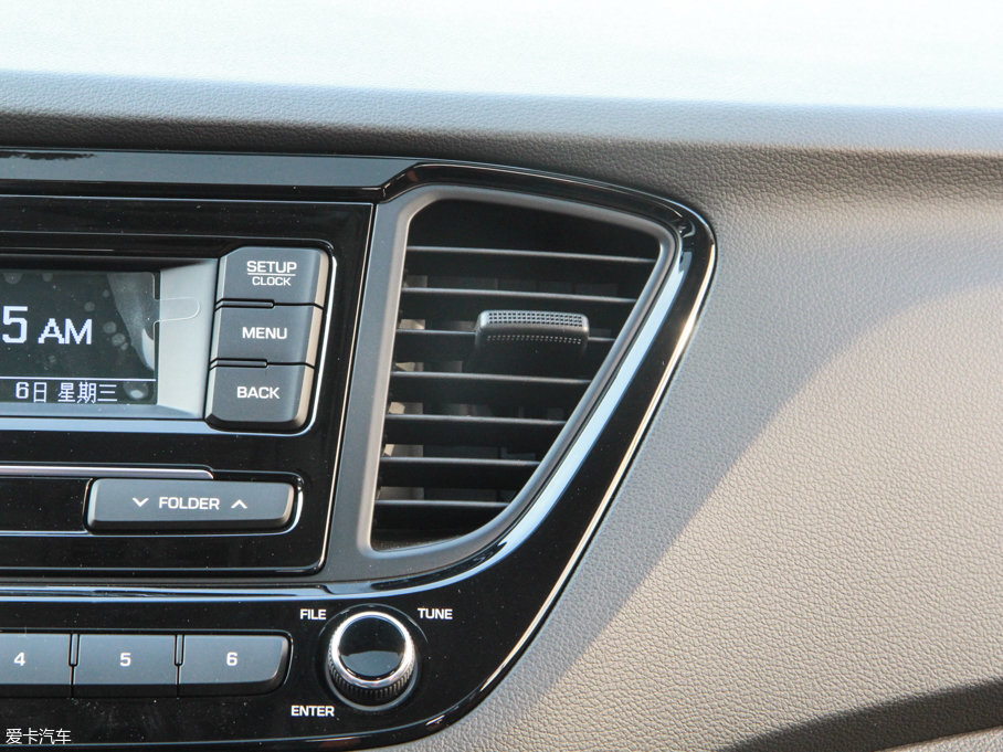 2017{RV 1.4L Ԅӻ V