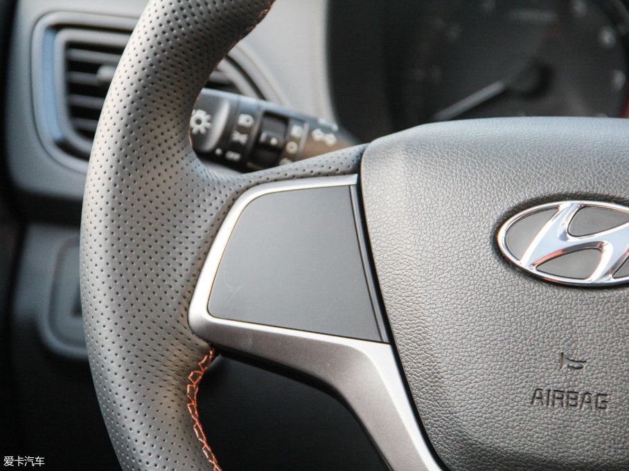 2017{RV 1.4L Ԅӻ V