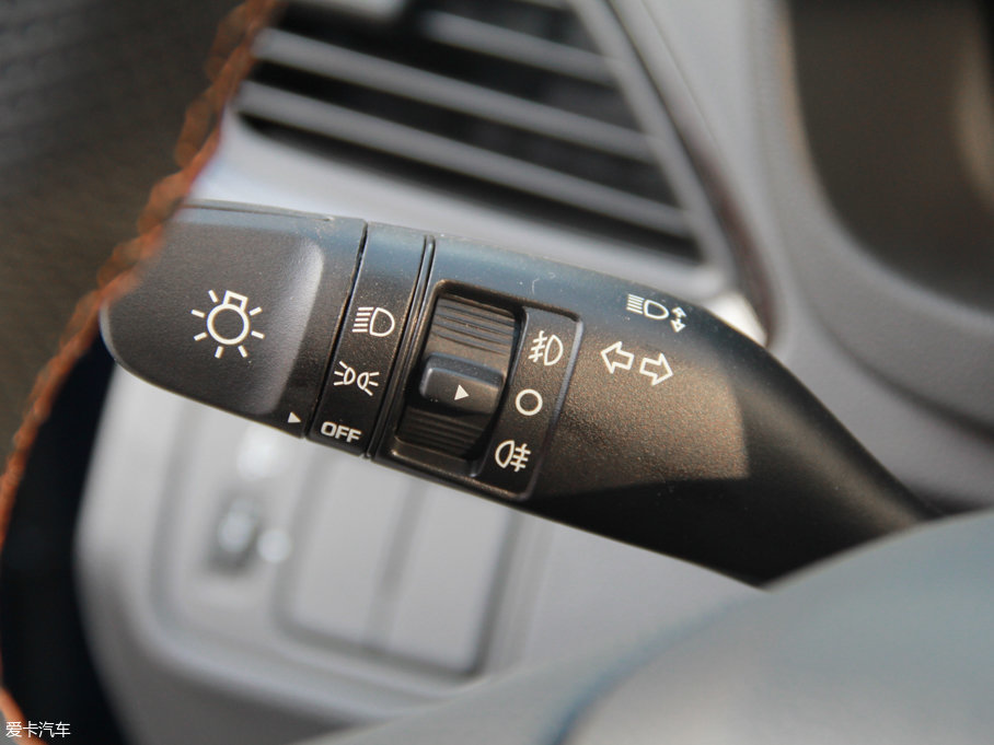 2017{RV 1.4L Ԅ(dng) V