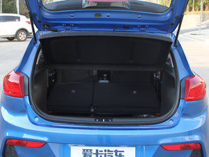 2017款1.4L 自动活力版 国V 空间座椅
