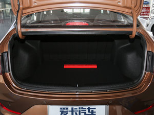 2017款1.6L 自动悦值型 行李厢空间