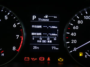 2017款1.6L 自动悦心型 中控区