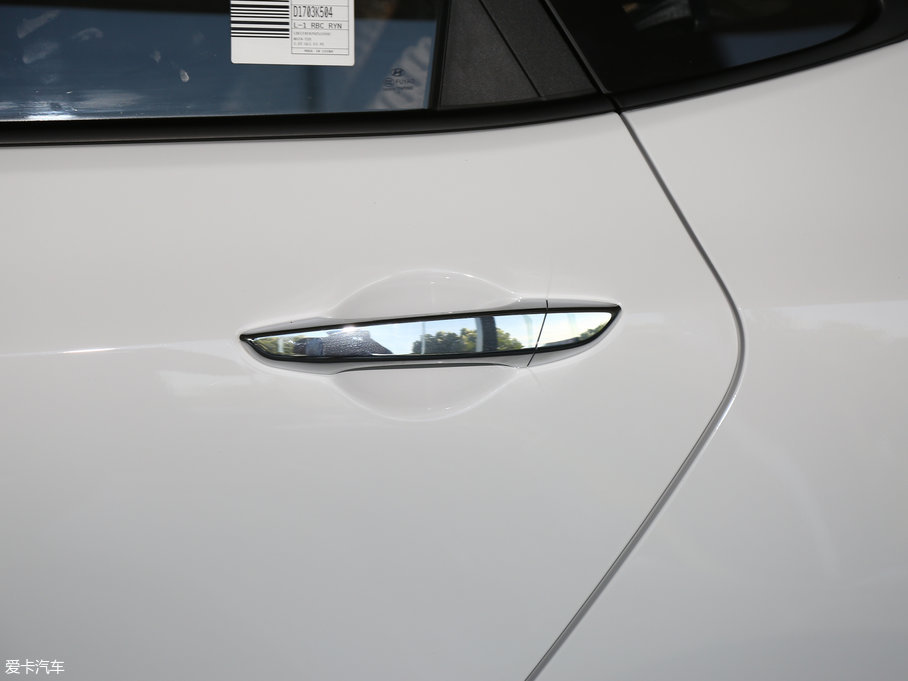 2017D 1.6T Ԅ(dng)GLS (gu)V