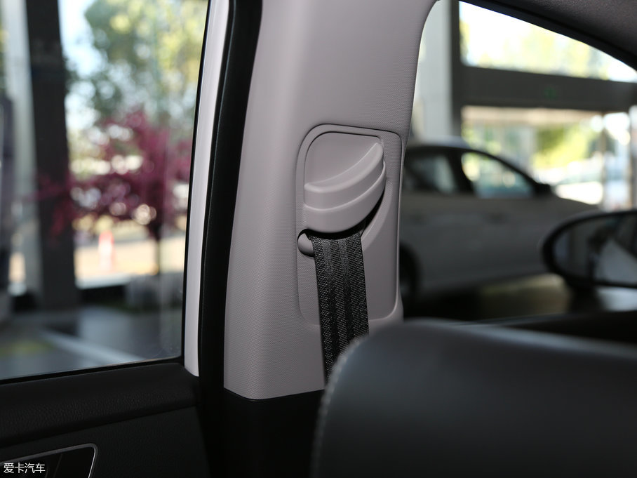 2017D 1.6T Ԅ(dng)GLS V