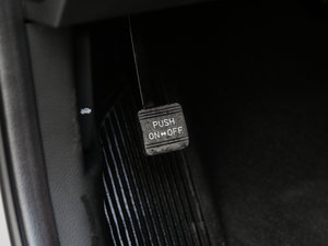 2017款1.8L 自动智能型GLS 国V 驻车制动器