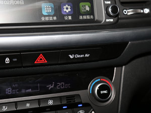 2017款1.6T 自动智能型GLS 国V 中控区