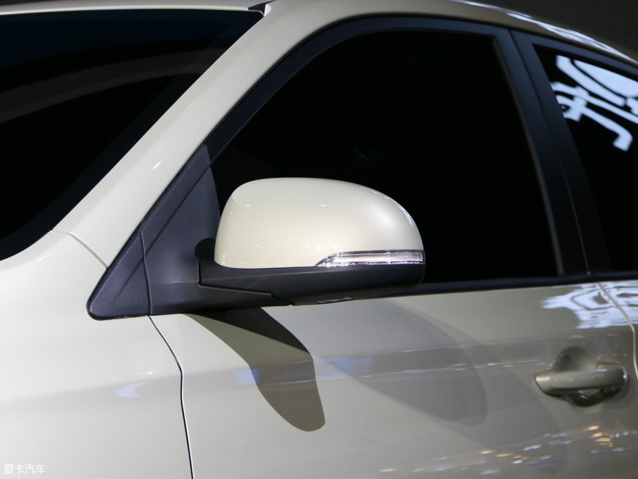 2017����{ 1.4L �քӟ��°� ��V