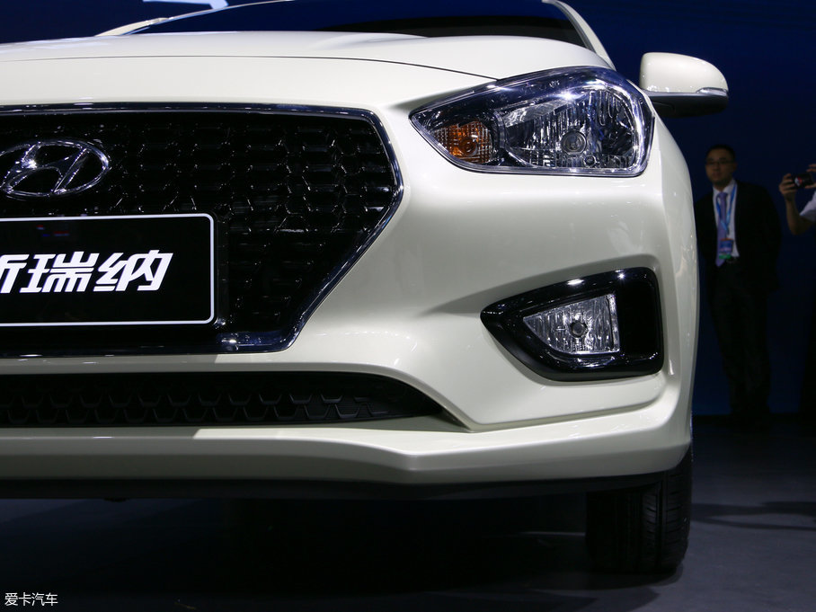 2017����{ 1.4L �քӟ��°� ��V