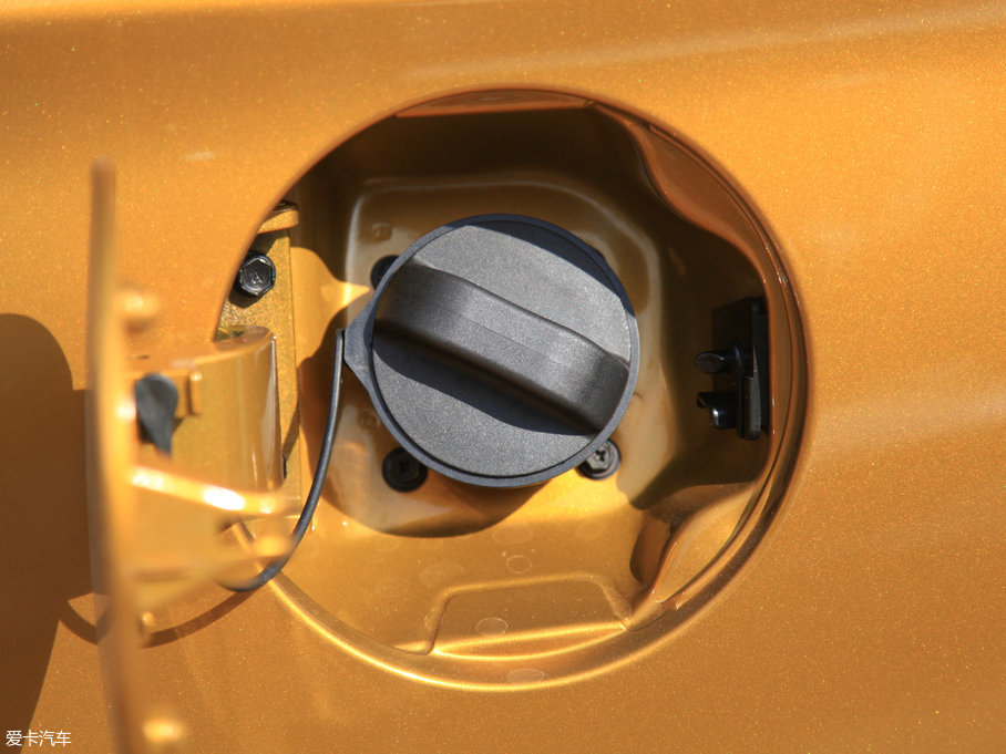 2017{ 1.4L Ԅ(dng)SŰ V