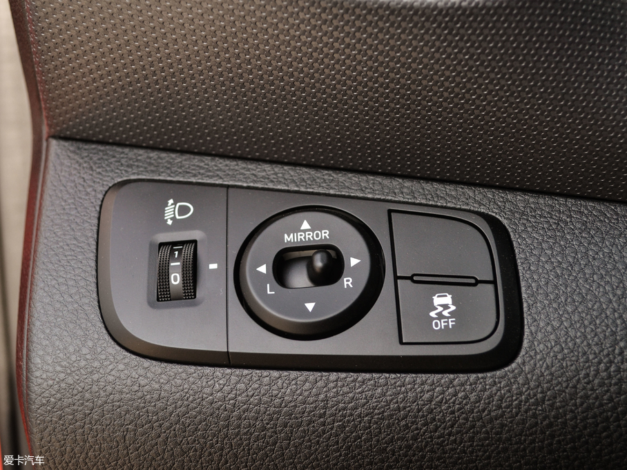 2017{ 1.4L Ԅ(dng)SŰ V