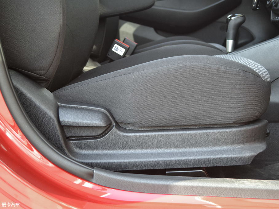 2017{ 1.4L Ԅ(dng)SŰ (gu)V