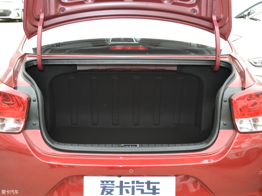 2017{ 1.4L Ԅ(dng)SŰ V