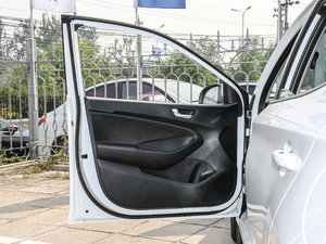 2017款1.4L 手动焕彩天窗版 国V 驾驶位车门