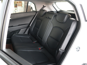 2017款1.6L 自动智能型 后排座椅