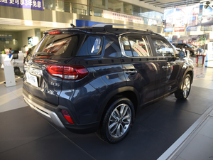 2018款2.0L 自动两驱智勇畅享版 整体外观