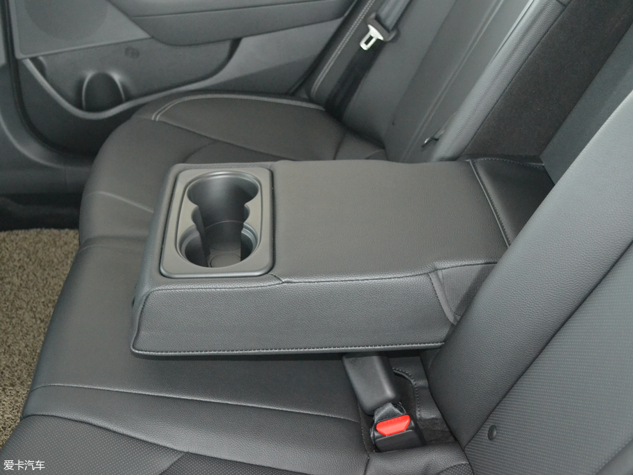 2018{늻 2.0L Ԅ(lin) V