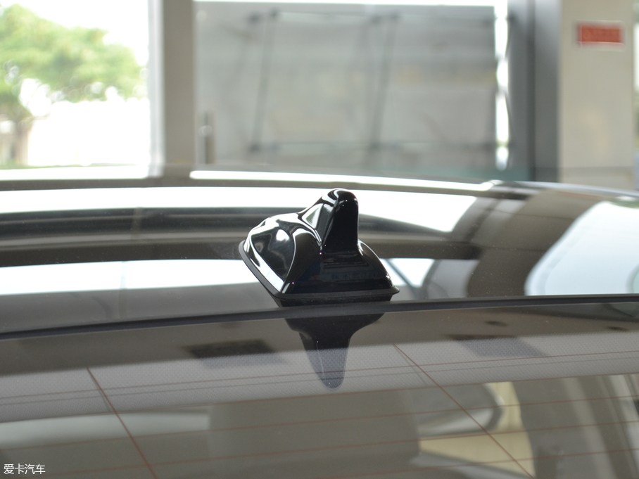 2018{늻 2.0L Ԅ V