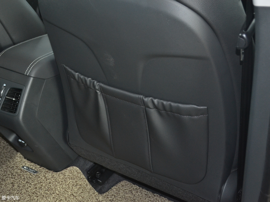 2018{늻 2.0L Ԅ V