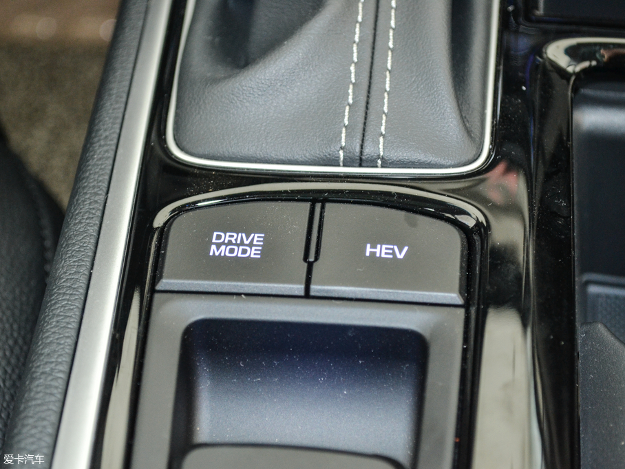 2018{늻 2.0L Ԅ(lin) V