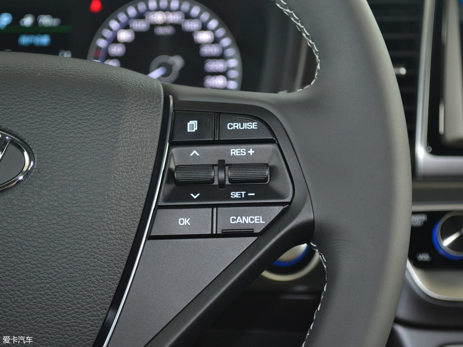 2018{늻(dng) 2.0L Ԅ(dng)(lin) (gu)V