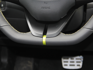 2018款1.6T 致尊版 中控区