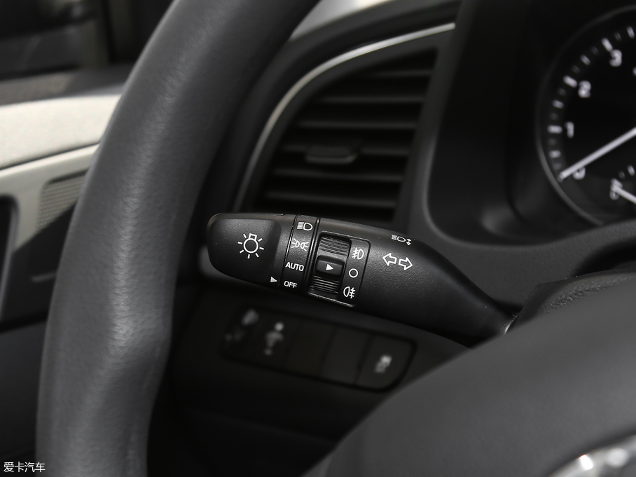 2018I(lng)(dng) 1.6L Ԅ(dng)15؄e