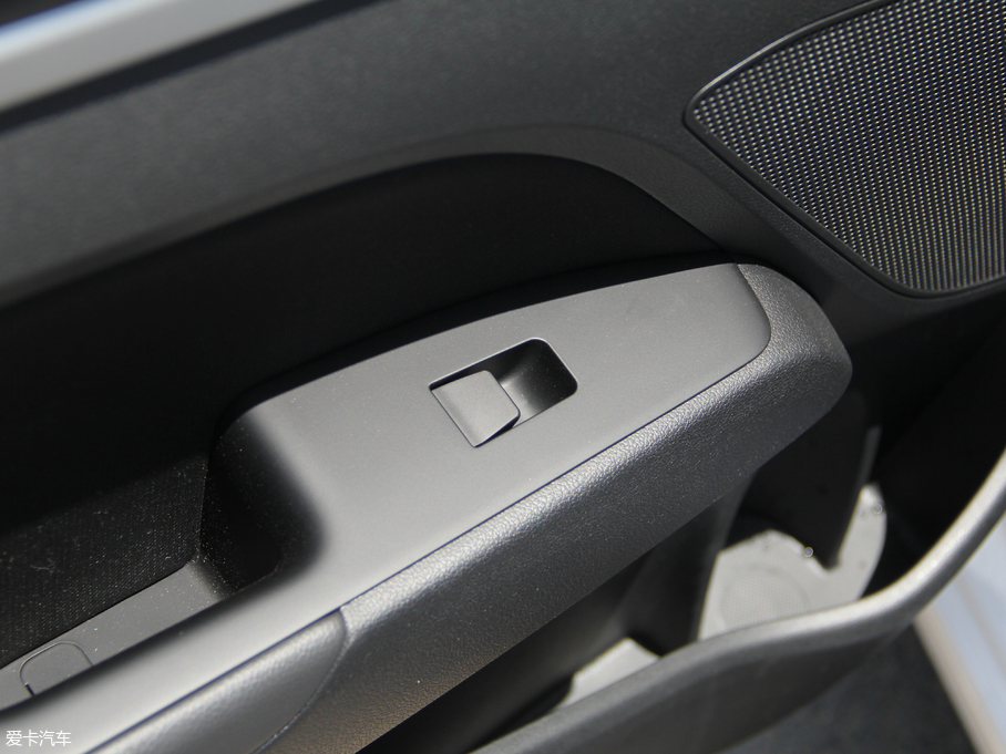 2018I(lng) 1.6L Ԅ15؄e