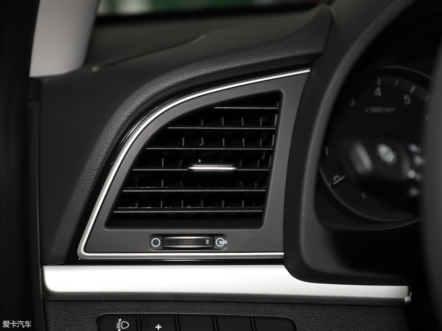 2018���I�� 1.4T �p�x���ń���Ş��