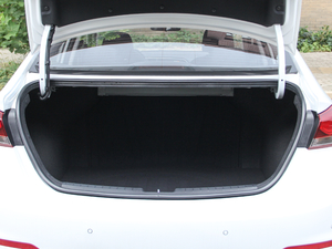 2018款1.4T 双离合炫动活力型 行李厢空间