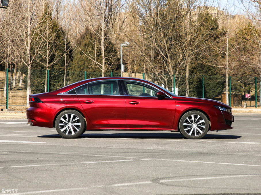 2019508L 400THP PureTech  VI