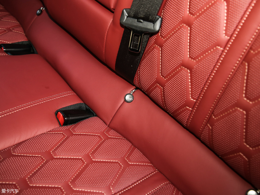 2019508L 400THP PureTech  VI