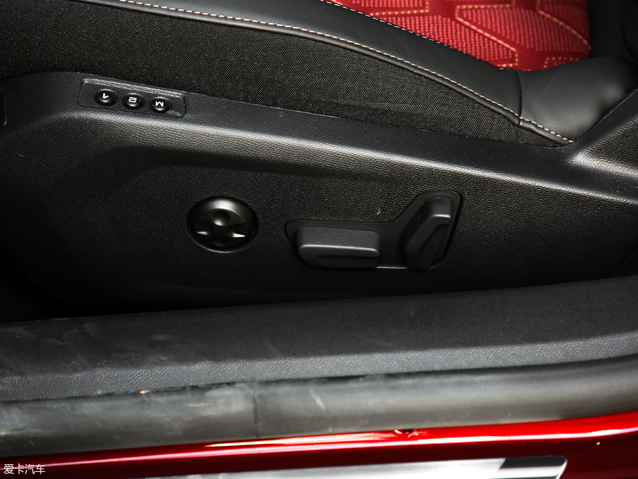 2019508L 400THP PureTech  VI