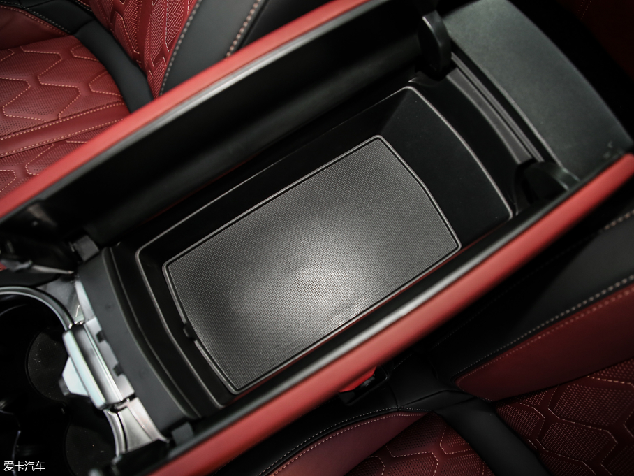 2019508L 400THP PureTech  VI