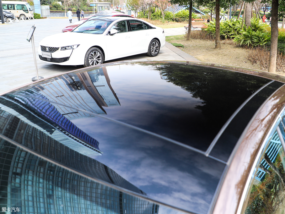 2019508L 400THP PureTech {ذ VI