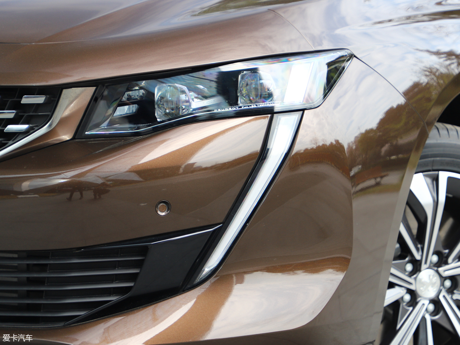 2019508L 400THP PureTech {ذ VI