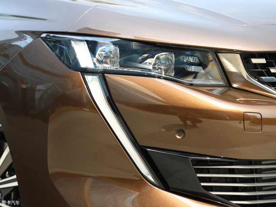 2019508L 400THP PureTech {ذ VI