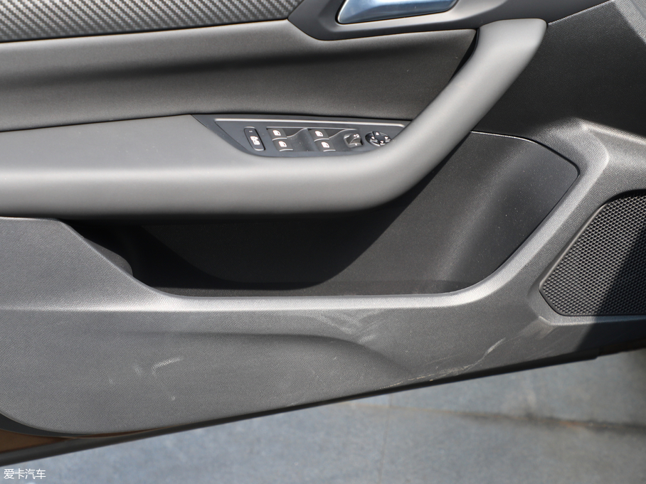 2019508L 400THP PureTech {ذ VI