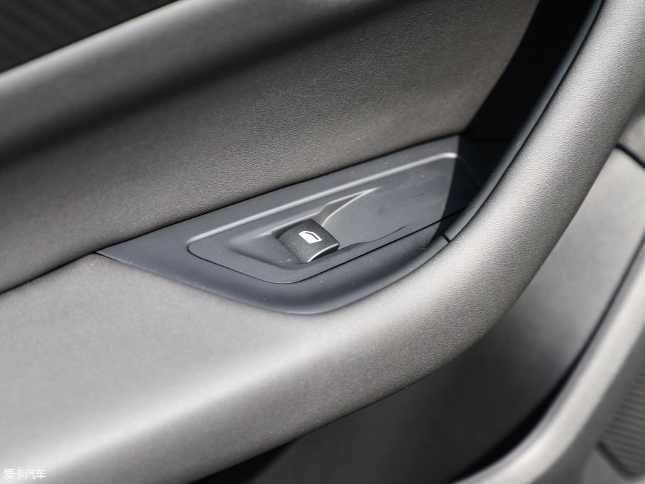 2019(bio)508L 400THP PureTech {ذ VI