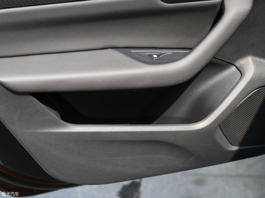 2019508L 400THP PureTech {ذ VI