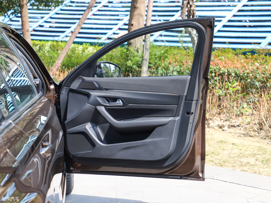 2019508L 400THP PureTech {ذ VI