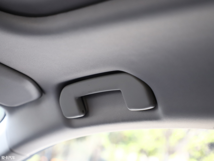 2019508L 400THP PureTech {ذ VI