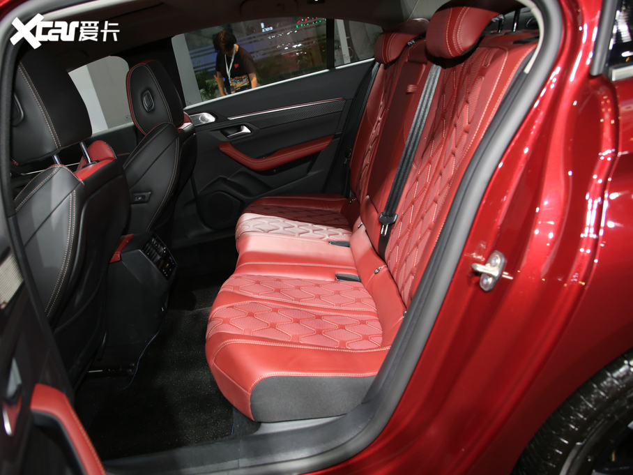 2019508L 400 THP PureTech ҹа VI