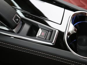 2019400 THP PureTech XP˰  VI v܇Ƅ