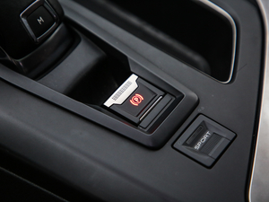 2019400THP AGT VI v܇Ƅ