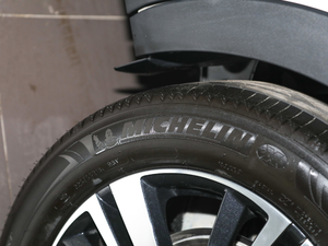 2019380THP Ӣ 7 V ݆̥Ʒ