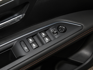 2019400THP Ӣ 5 VI {܇ƅ^(q)	